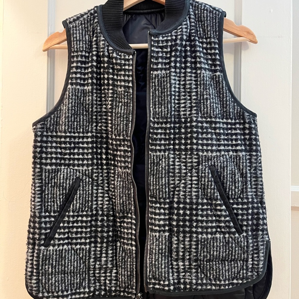Madewell Black Plaid Reversible Vest Size S